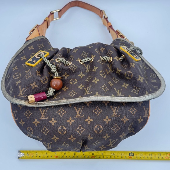 Louis Vuitton Kalahari GM Monogram Canvas Shoulder Bag – Limited Edition 2009 - Picture 15 of 16
